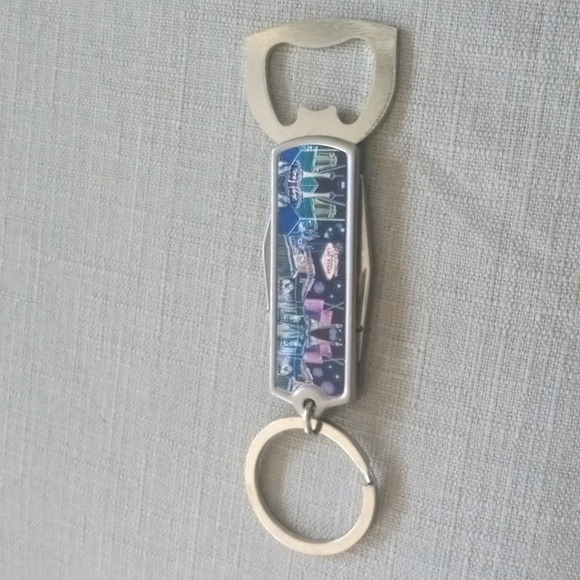 4/$15 Las Vegas The Strip Souvenir Multi Tool Keychain Key Ring Blue - Picture 3 of 6